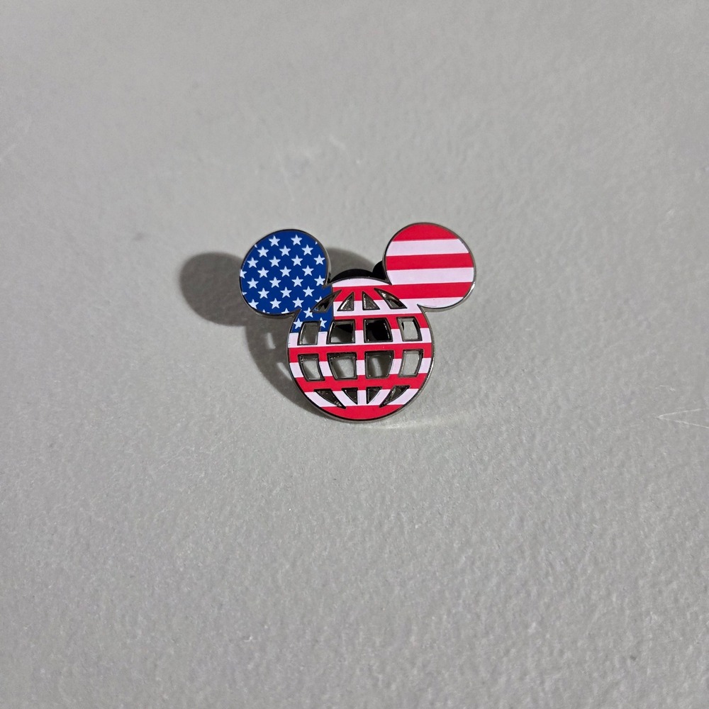 Disney Parks Mickey Mouse American Flag Lattice Icon 2016 Trading Pin